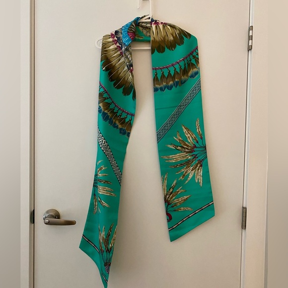 Authentic Hermes discontinued Maxi Twilly - Picture 4 of 7